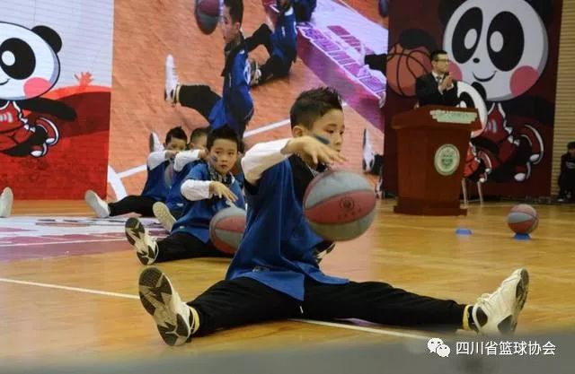 2017篮球规则换人_篮球规则换人一场几次_篮球规则换人的条件