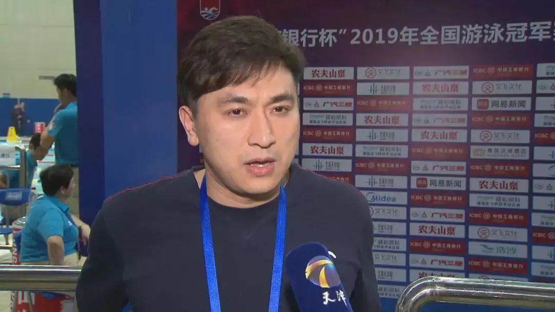 中国游泳争霸赛蛙泳冠军是谁_蛙泳赛事_争霸游泳赛冠军蛙泳中国是谁